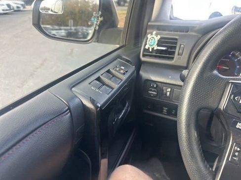 Used 2019 Toyota 4Runner TRD Off-Road Premium image 21