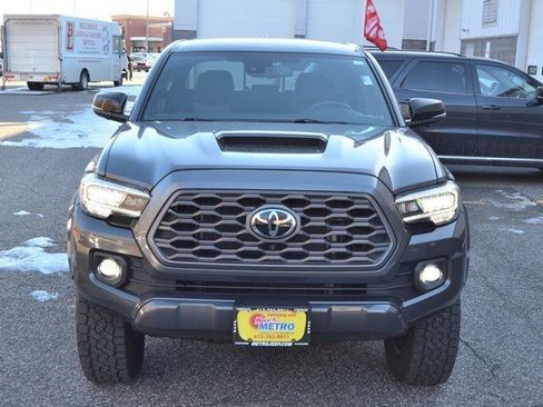 Used 2023 Toyota Tacoma TRD Sport image 3