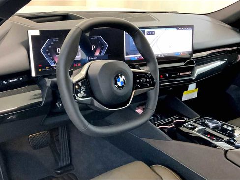 New 2026 BMW 530i xDrive w/ Premium Package image 8