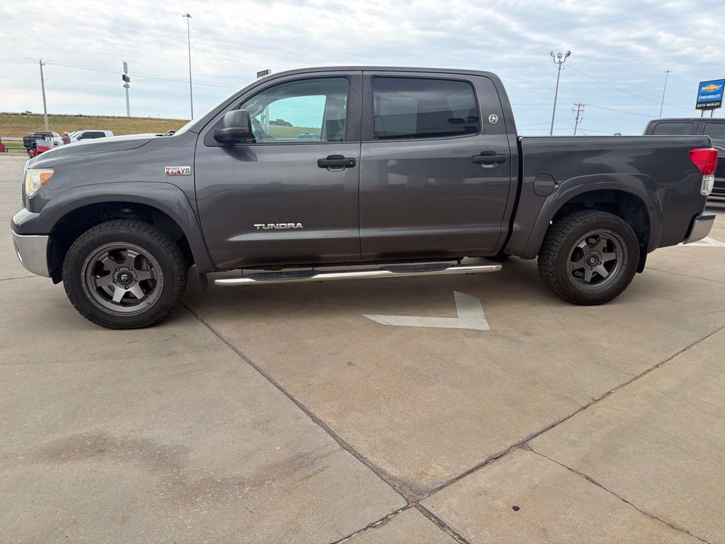 Used 2012 Toyota Tundra 4x4 CrewMax w/ Tow Pkg image 6