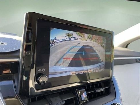 Used 2023 Toyota Corolla LE image 58