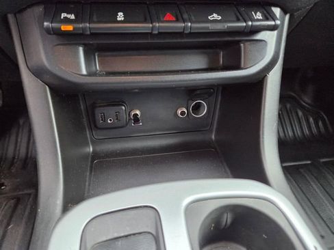 Used 2020 Chevrolet Colorado LT w/ Safety Package image 27