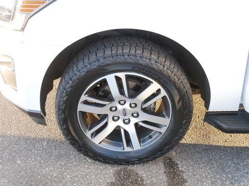 Certified 2024 Ford Expedition Max Limited image 15