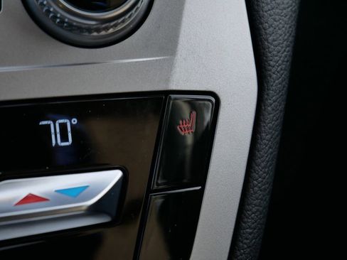 Certified 2021 Ford Explorer XLT w/ Class III Trailer Tow Package image 24