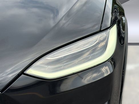 Used 2018 Tesla Model X P100D AWD/4WD image 11