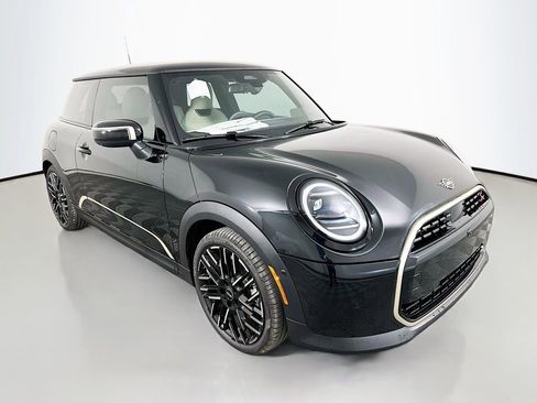 New 2026 MINI Cooper S image 3