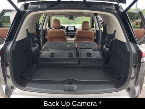 Certified 2025 Nissan Pathfinder Platinum w/ Cargo Package AWD/4WD image 19