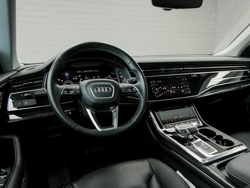 Used 2020 Audi Q8 Premium AWD/4WD image 21