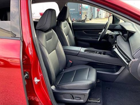 Certified 2025 Nissan Murano SV image 8