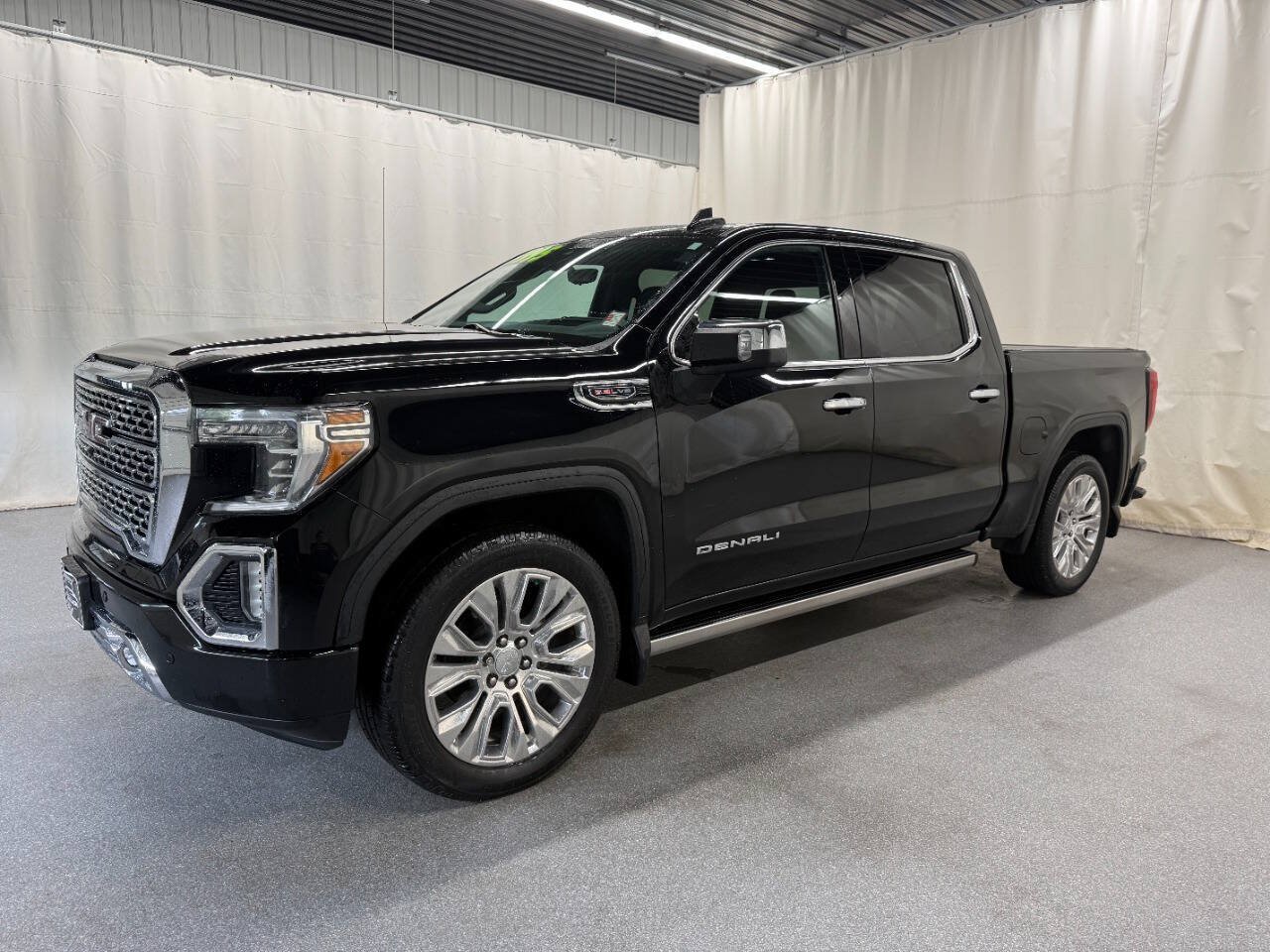 Used 2020 GMC Sierra 1500 Denali w/ Denali Ultimate Package AWD/4WD image 1