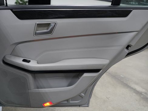 Used 2014 Mercedes-Benz E 350 Sedan w/ Premium 1 Package image 27