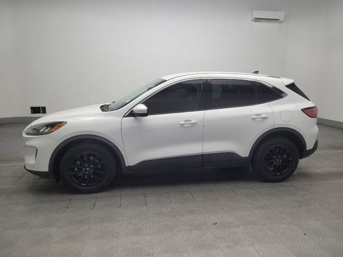 Used 2021 Ford Escape SE w/ Cold Weather Package FWD image 2