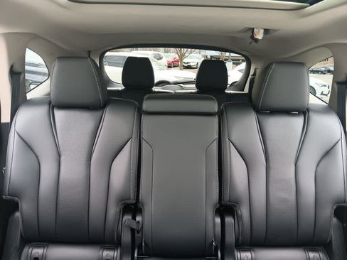 Used 2023 Acura MDX SH-AWD w/ Technology Package image 17