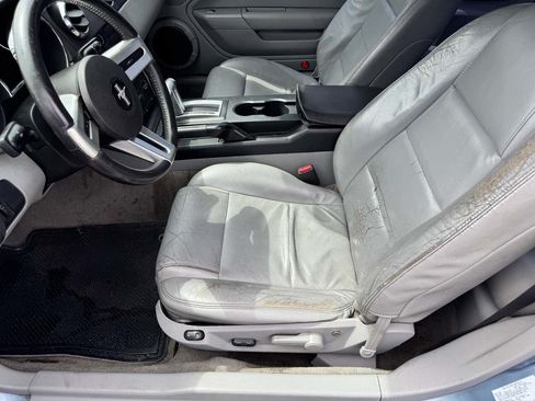 Used 2006 Ford Mustang Coupe RWD image 32