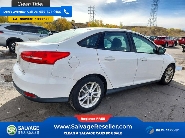 Used 2016 Ford Focus SE FWD image 4