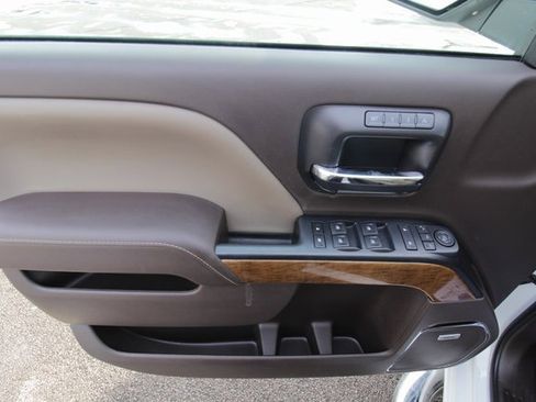 Used 2017 Chevrolet Silverado 1500 LTZ w/ Sport Package image 18