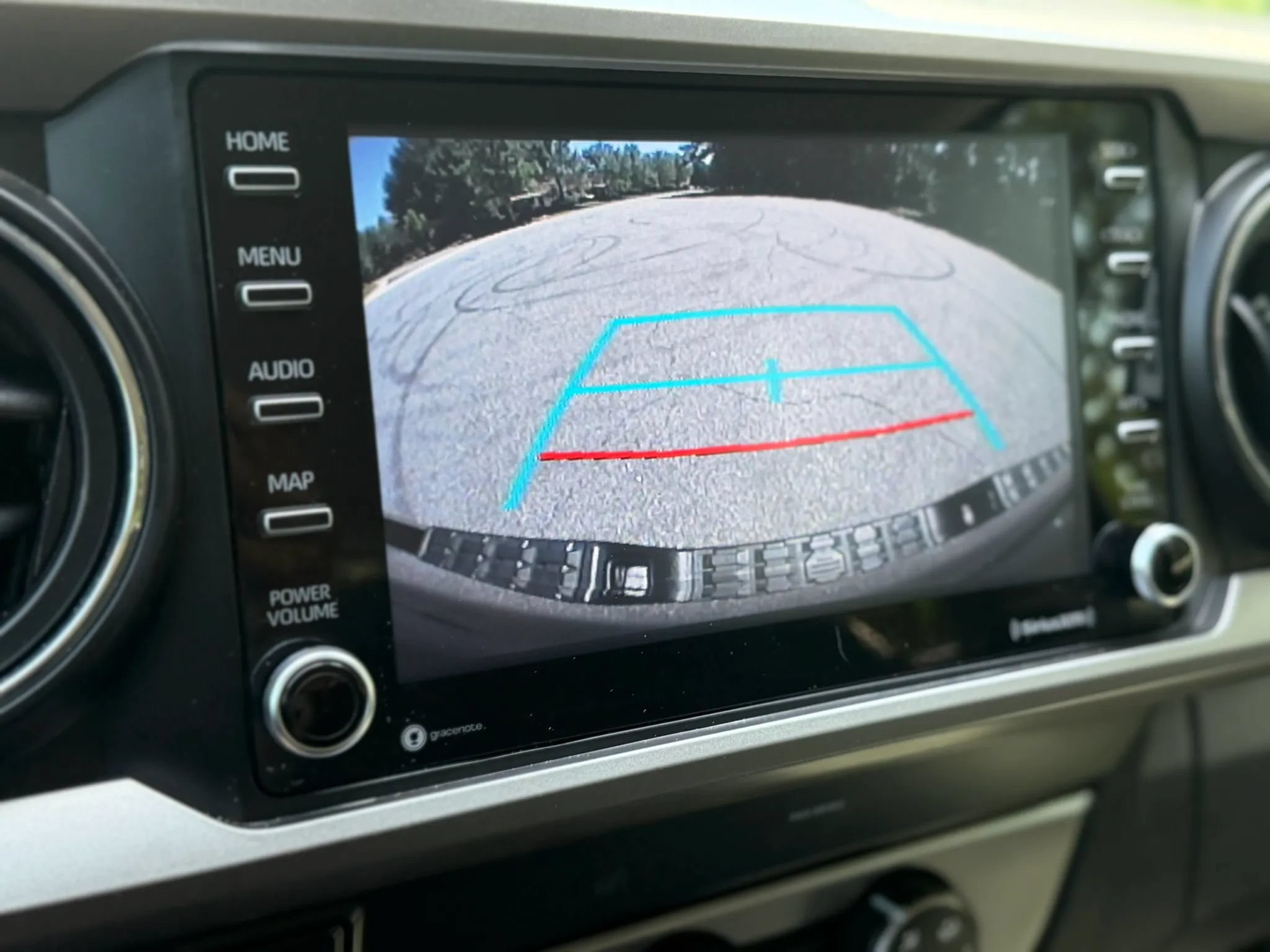 Used 2020 Toyota Tacoma SR5 AWD/4WD image 35