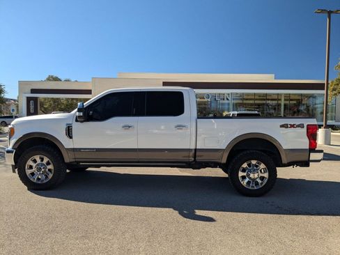Used 2019 Ford F250 King Ranch w/ King Ranch Ultimate Package image 6