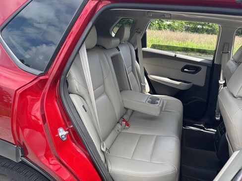 Used 2023 Nissan Rogue SL w/ SL Premium Package FWD image 26