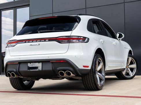 Certified 2026 Porsche Macan S AWD/4WD image 11