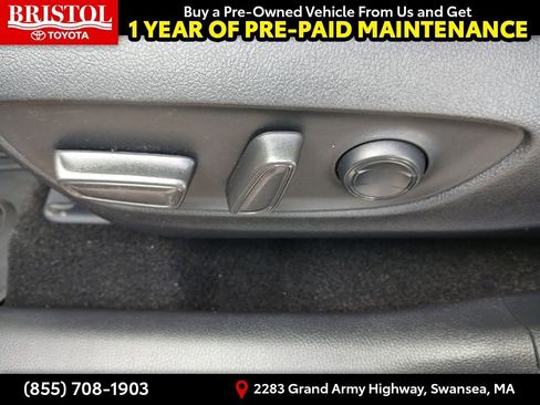 Used 2021 Toyota RAV4 XLE w/ Convenience Package image 21