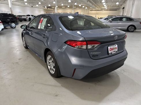 Used 2026 Toyota Corolla LE image 6