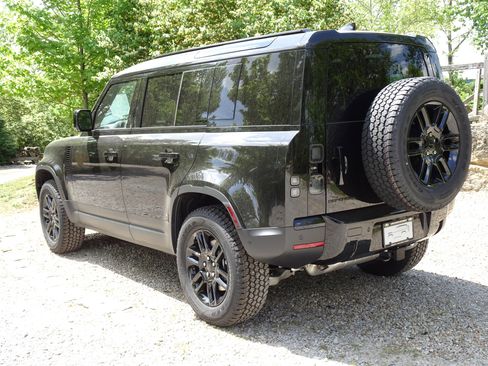 New 2026 Land Rover Defender 110 S AWD/4WD image 10