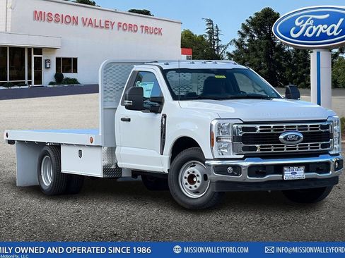 New 2025 Ford F350 XL w/ XL Chrome Package image 1
