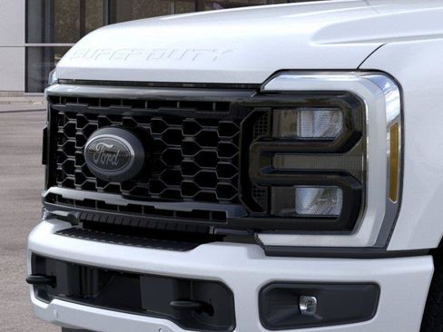 New 2026 Ford F350 Lariat w/ Black Appearance Package AWD/4WD image 17