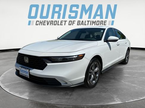 Used 2024 Honda Accord EX image 2