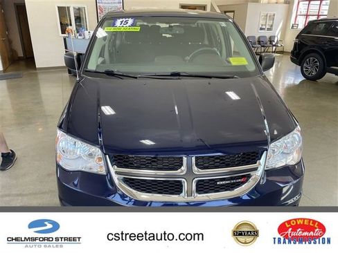 Used 2015 Dodge Grand Caravan American Value Package w/ UConnect Hands-Free Group FWD image 1