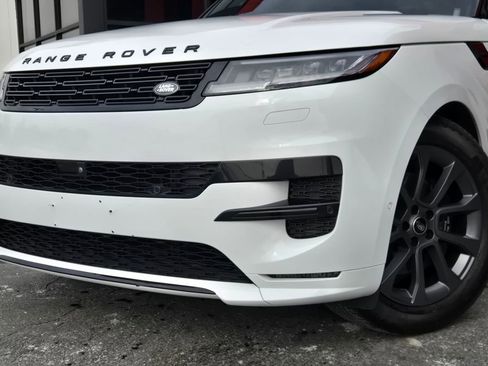Used 2024 Land Rover Range Rover Sport Dynamic SE image 2