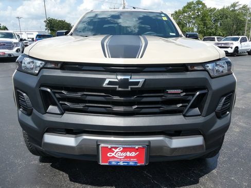 Certified 2024 Chevrolet Colorado Trail Boss AWD/4WD image 10