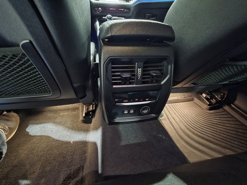 Used 2020 BMW 330i Sedan w/ Driving Assistance Package image 8