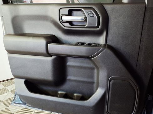 Used 2021 Chevrolet Silverado 1500 Custom image 9