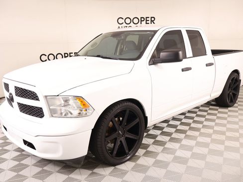 Used 2020 RAM 1500 Tradesman w/ Chrome Plus Package RWD image 9