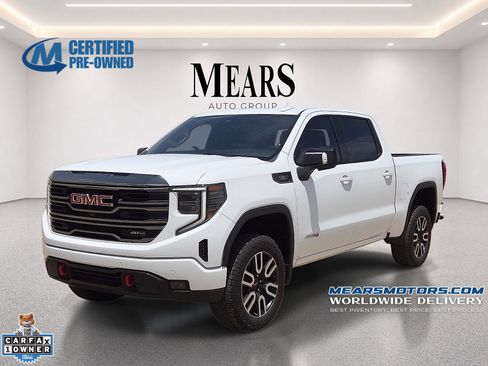Used 2023 GMC Sierra 1500 AT4 w/ Technology Package AWD/4WD image 1