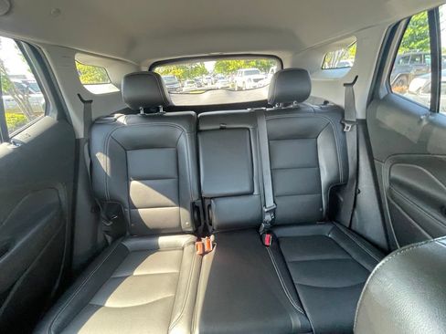 Used 2023 GMC Terrain SLT AWD/4WD image 20