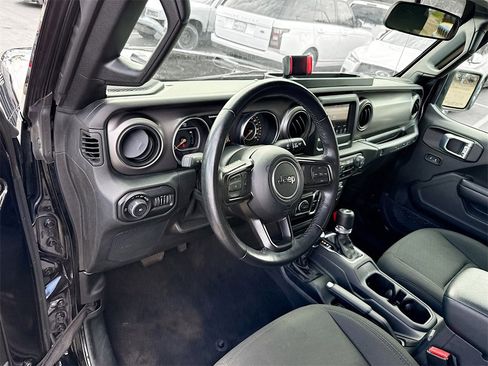 Used 2021 Jeep Wrangler Unlimited Willys image 10