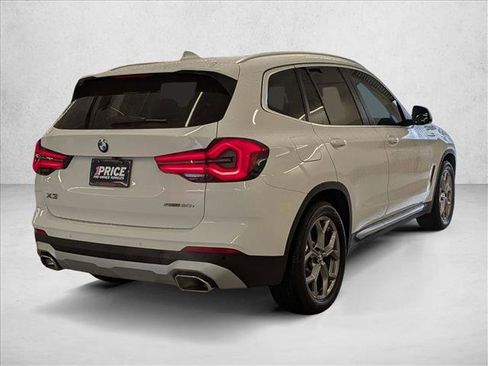 Used 2023 BMW X3 sDrive30i w/ Premium Package image 5