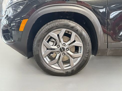 Used 2024 Kia Seltos S image 32