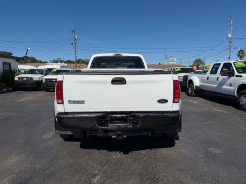 Used 2005 Ford F350 XL image 7