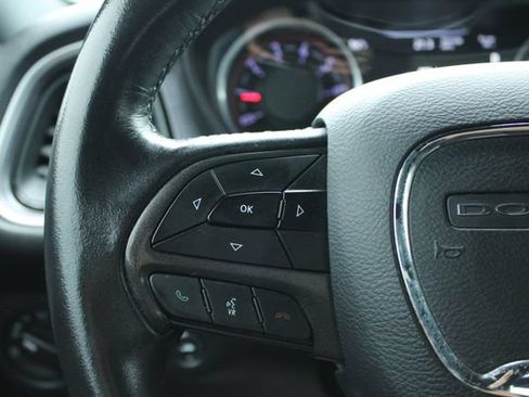 Used 2017 Dodge Challenger SXT RWD image 22