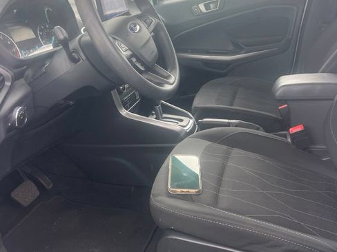 Used 2021 Ford EcoSport SE w/ SE Convenience Package FWD image 6