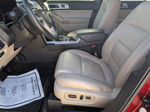 Used 2014 Ford Explorer XLT w/ Equipment Group 202A image 14
