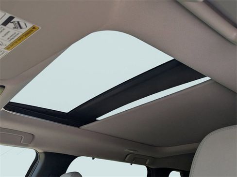 New 2025 Mitsubishi Outlander SEL image 19