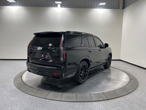 Used 2021 Cadillac Escalade Sport Platinum w/ LPO, ONYX Package AWD/4WD image 7