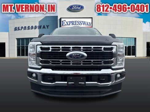 Used 2024 Ford F250 XLT w/ FX4 Off-Road Package AWD/4WD image 2