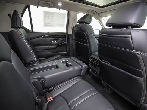 Used 2023 Honda Pilot Elite image 26