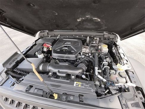 Used 2020 Jeep Wrangler Unlimited Sport S image 28